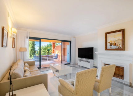 APARTAMENTO DE 3 DORMITORIOS CON VISTAS IMPRESIONANTES EN MONTE HALCONES