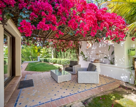 Villa for sale in Bahia de Marbella, Marbella Este