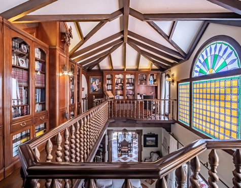 Villa for sale in Bahia de Marbella, Marbella Este