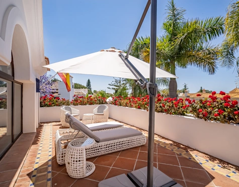 Villa for sale in Bahia de Marbella, Marbella Este