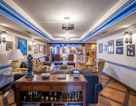 Villa for sale in Bahia de Marbella, Marbella Este