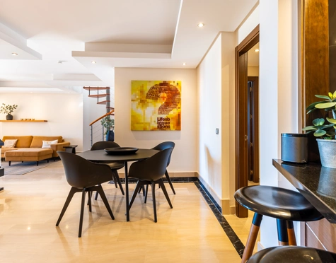 Atico Duplex en alquiler a corta temporada en Bahia de la Plata, Estepona East