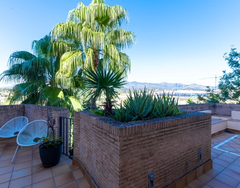 Atico Duplex en alquiler a corta temporada en Bahia de la Plata, Estepona East