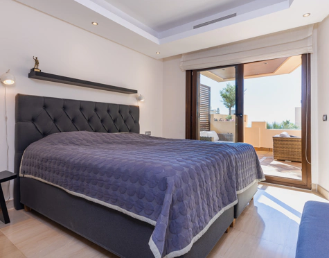 Atico Duplex en alquiler a corta temporada en Bahia de la Plata, Estepona East