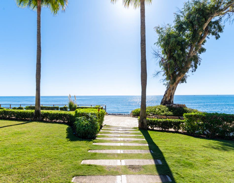 Atico Duplex en alquiler a corta temporada en Bahia de la Plata, Estepona East