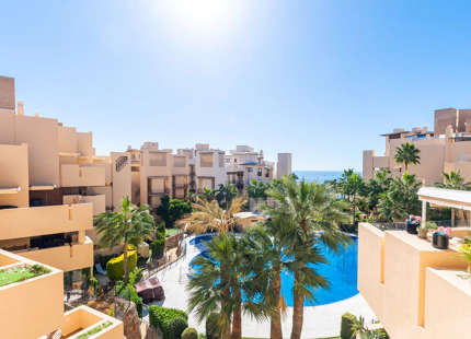 Luxury Apartment with Private Pool and Sea Views in Bahía de la Plata, Estepona