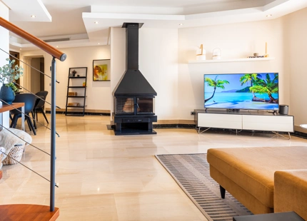 Luxury Apartment with Private Pool and Sea Views in Bahía de la Plata, Estepona