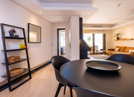Luxury Apartment with Private Pool and Sea Views in Bahía de la Plata, Estepona