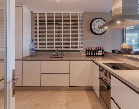 Penthouse for sale in Benatalaya, Estepona East