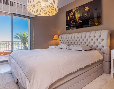 Penthouse for sale in Benatalaya, Estepona East