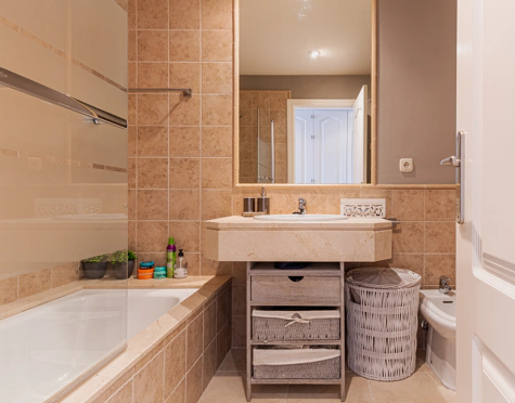 Penthouse for sale in Benatalaya, Estepona East