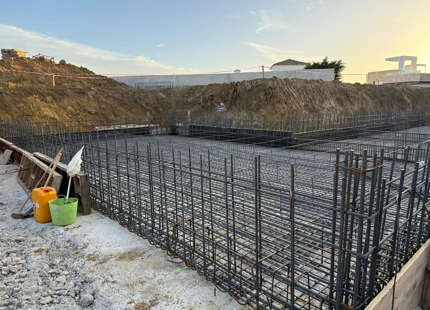 PROYECTO DE VILLA LUJOSA CON VISTAS AL MAR Y A LA MONTAÑA EN VALLE ROMANO, ESTEPONA