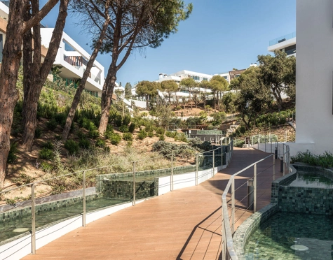 Apartment for sale in Cabopino, Marbella Este
