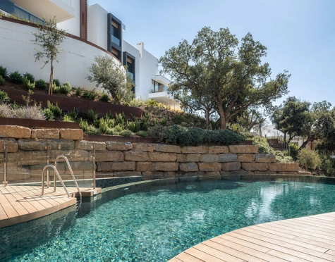 Apartment for sale in Cabopino, Marbella Este