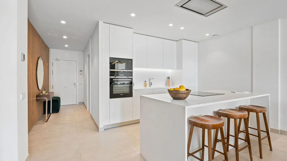 Apartamento en venta en Cabopino, Marbella Este