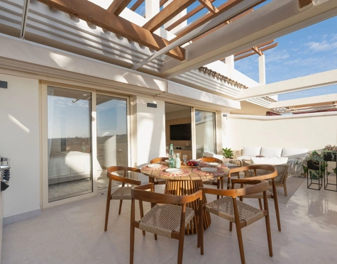 Apartamento en venta en Palacetes Los Belvederes, Nueva Andalucia