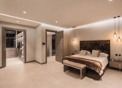 EXQUISITE LUXURY VILLA IN EL MADROÑAL WITH BREATHTAKING VIEWS