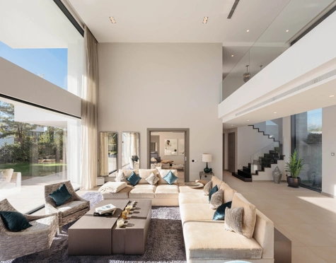 Villa for sale in El Madroñal, Benahavis