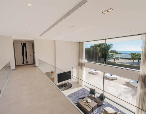 Villa for sale in El Madroñal, Benahavis
