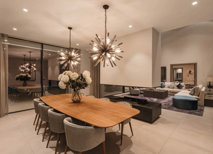 EXQUISITE LUXURY VILLA IN EL MADROÑAL WITH BREATHTAKING VIEWS