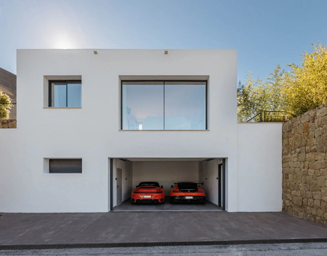 Villa for sale in El Madroñal, Benahavis