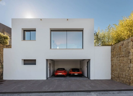 EXQUISITE LUXURY VILLA IN EL MADROÑAL WITH BREATHTAKING VIEWS