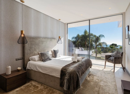 EXQUISITE LUXURY VILLA IN EL MADROÑAL WITH BREATHTAKING VIEWS