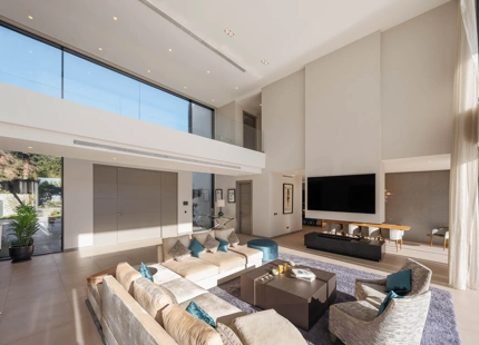 EXQUISITE LUXURY VILLA IN EL MADROÑAL WITH BREATHTAKING VIEWS