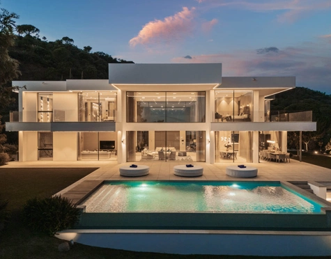 Villa for sale in El Madroñal, Benahavis