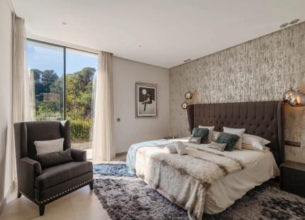 EXQUISITE LUXURY VILLA IN EL MADROÑAL WITH BREATHTAKING VIEWS