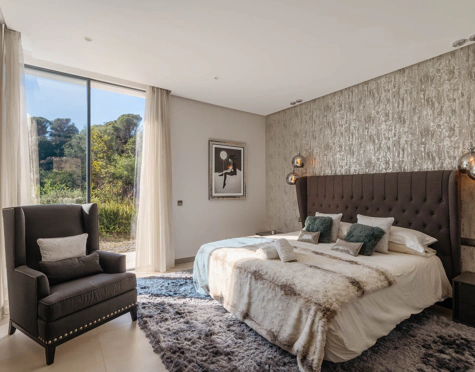 Villa for sale in El Madroñal, Benahavis