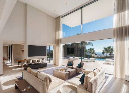 EXQUISITE LUXURY VILLA IN EL MADROÑAL WITH BREATHTAKING VIEWS