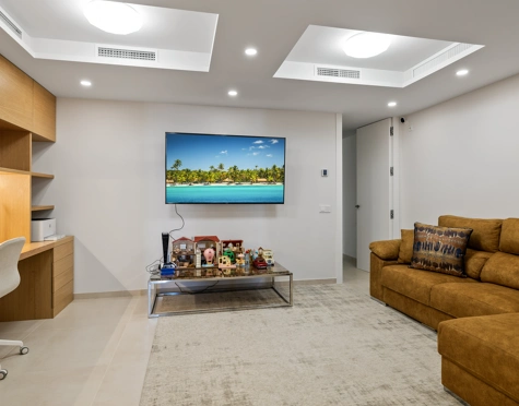 Apartamento en venta en Nueva Andalucia, Marbella