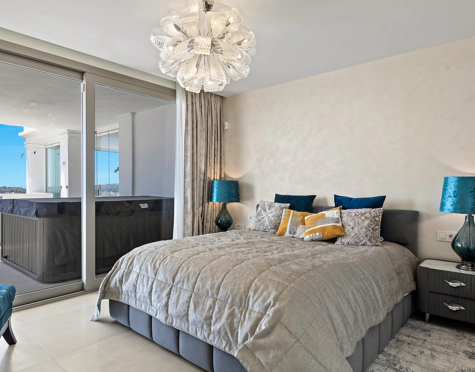 Apartamento en venta en Nueva Andalucia, Marbella
