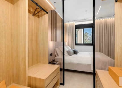 EXQUISITE LUXURY APARTMENT IN THE HEART OF PUERTO BANÚS