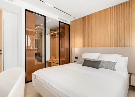 EXQUISITE LUXURY APARTMENT IN THE HEART OF PUERTO BANÚS