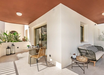 EXQUISITE LUXURY APARTMENT IN THE HEART OF PUERTO BANÚS