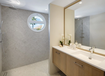 EXCEPCIONAL DÚPLEX A LA VENTA EN LA MILLA DE ORO DE MARBELLA
