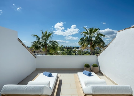 EXCEPCIONAL DÚPLEX A LA VENTA EN LA MILLA DE ORO DE MARBELLA