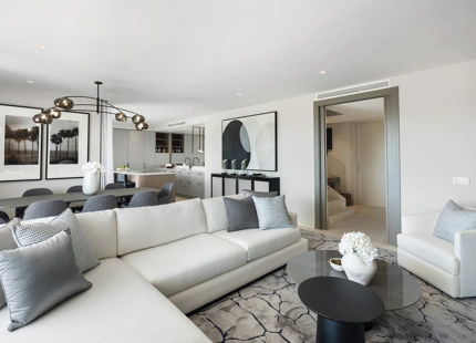 EXCEPCIONAL DÚPLEX A LA VENTA EN LA MILLA DE ORO DE MARBELLA