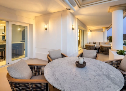 EXCEPCIONAL DÚPLEX A LA VENTA EN LA MILLA DE ORO DE MARBELLA