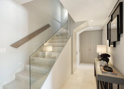 EXCEPCIONAL DÚPLEX A LA VENTA EN LA MILLA DE ORO DE MARBELLA