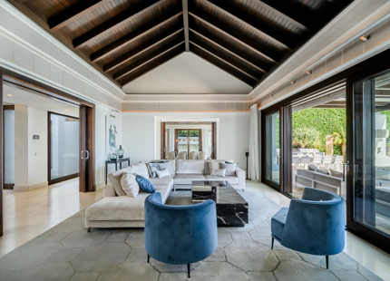CHARMING 5-BEDROOM VILLA IN LOS FLAMINGOS – THE DREAM HOME