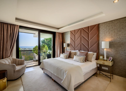 CHARMING 5-BEDROOM VILLA IN LOS FLAMINGOS – THE DREAM HOME