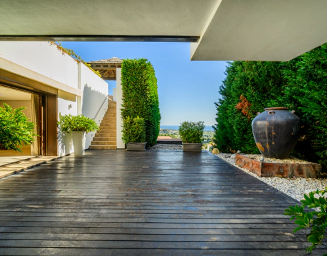 Villa for sale in Los Flamingos, Benahavis