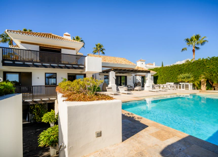 CHARMING 5-BEDROOM VILLA IN LOS FLAMINGOS – THE DREAM HOME