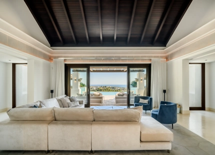 CHARMING 5-BEDROOM VILLA IN LOS FLAMINGOS – THE DREAM HOME