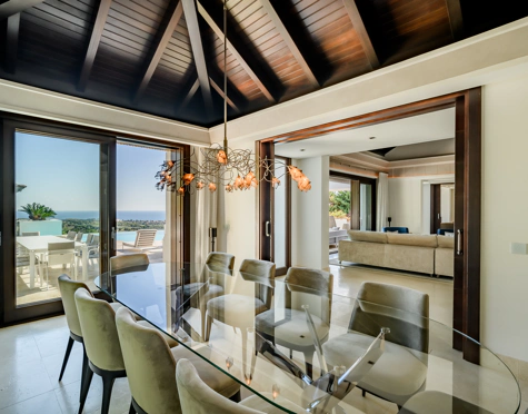 Villa for sale in Los Flamingos, Benahavis