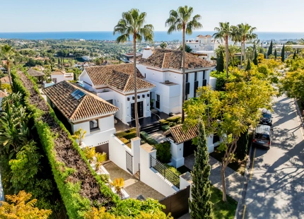 CHARMING 5-BEDROOM VILLA IN LOS FLAMINGOS – THE DREAM HOME