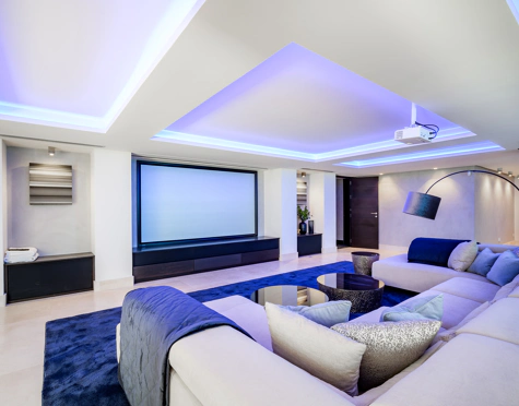 Villa for sale in Los Flamingos, Benahavis